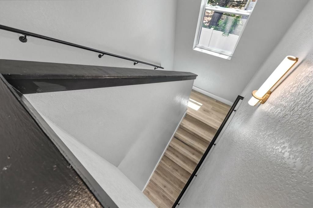 For Sale: $489,500 (3 beds, 2 baths, 1419 Square Feet)