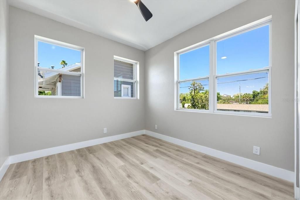 For Sale: $489,500 (3 beds, 2 baths, 1419 Square Feet)