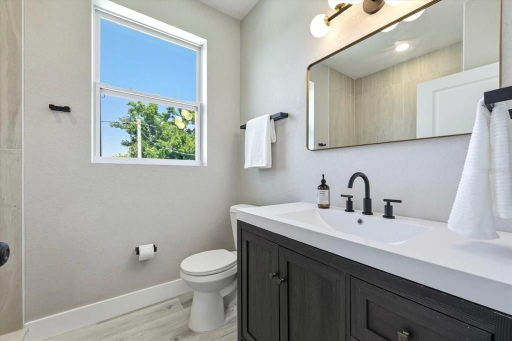 For Sale: $489,500 (3 beds, 2 baths, 1419 Square Feet)