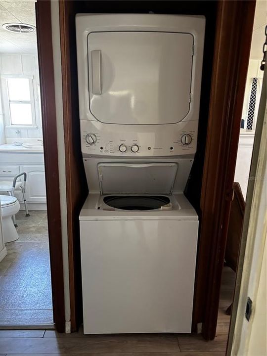 На продажу: $89,000 (2 спален, 1 ванн, 635 Квадратных фут)
