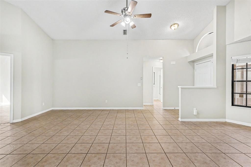 For Sale: $314,900 (3 beds, 2 baths, 1511 Square Feet)