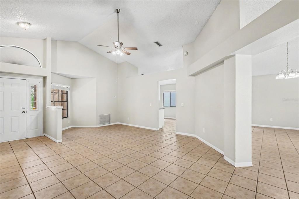 For Sale: $314,900 (3 beds, 2 baths, 1511 Square Feet)