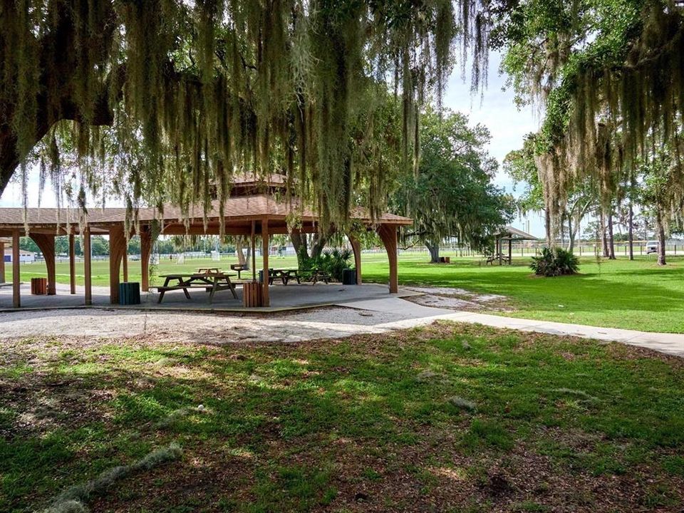 En Venta: $260,000 (3 camas, 2 baños, 1146 Pies cuadrados)