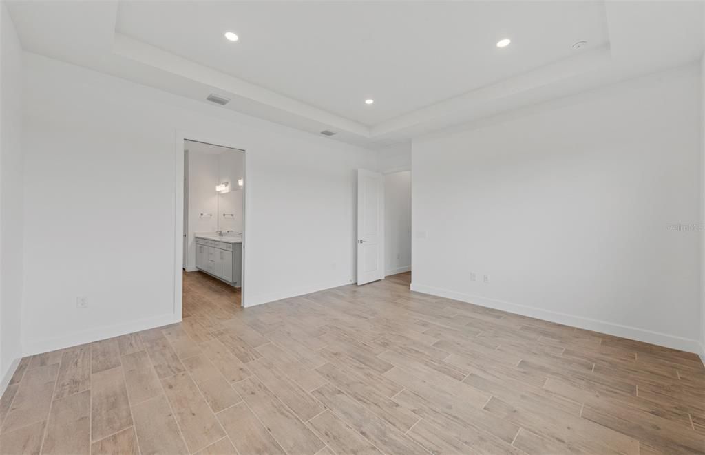 На продажу: $959,990 (3 спален, 3 ванн, 2483 Квадратных фут)