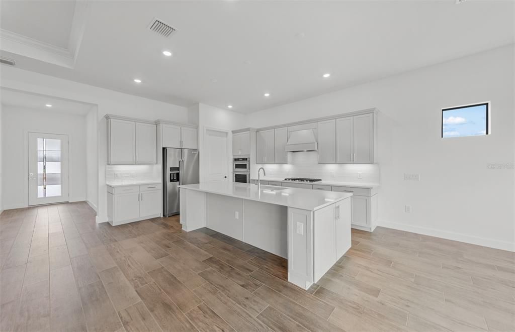 На продажу: $959,990 (3 спален, 3 ванн, 2483 Квадратных фут)