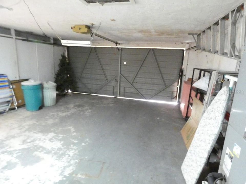 For Sale: $219,900 (2 beds, 2 baths, 1399 Square Feet)