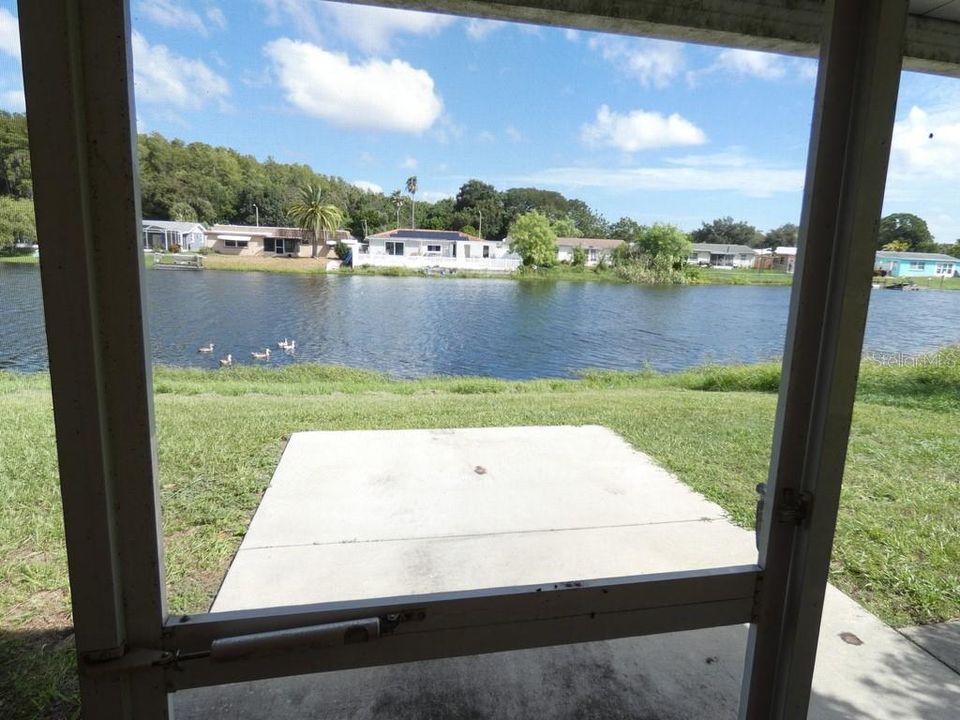 For Sale: $219,900 (2 beds, 2 baths, 1399 Square Feet)