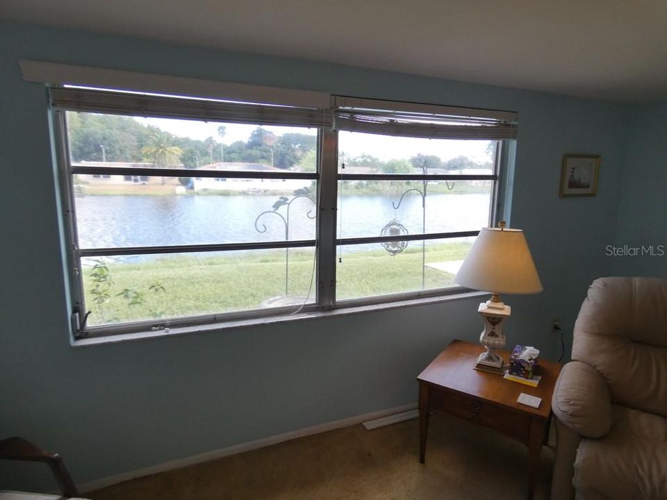 For Sale: $219,900 (2 beds, 2 baths, 1399 Square Feet)
