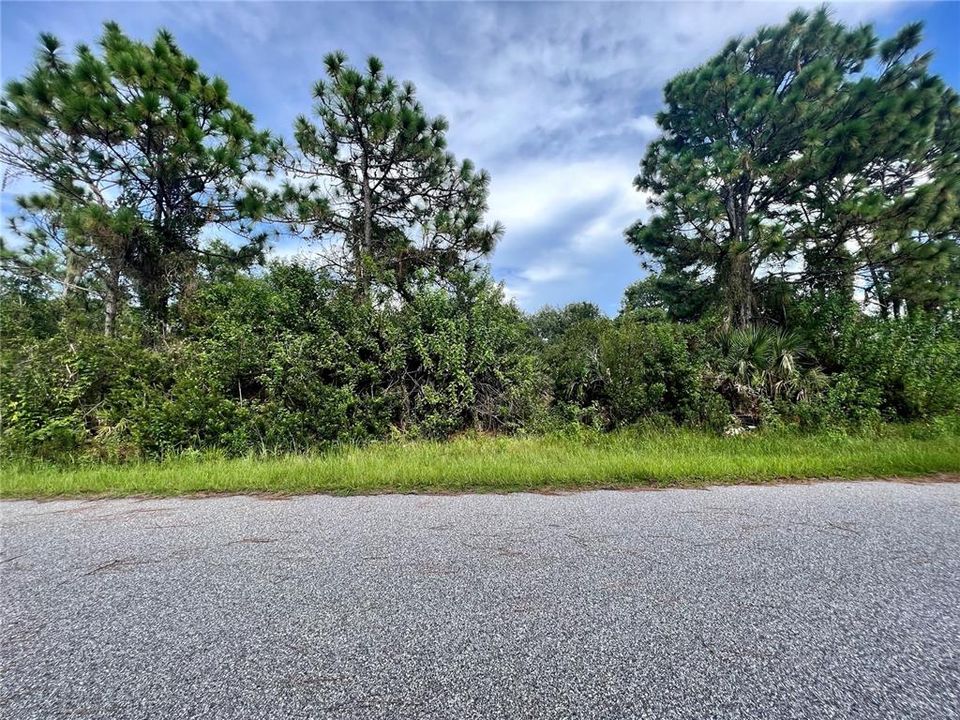 En Venta: $26,900 (0.24 acres)