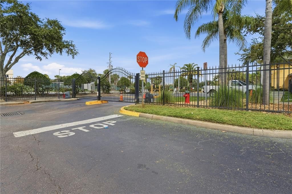En Venta: $237,000 (2 camas, 2 baños, 999 Pies cuadrados)