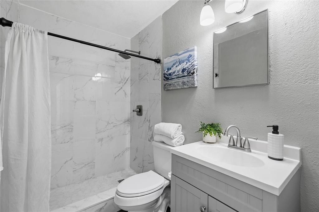 For Sale: $449,900 (4 beds, 3 baths, 2034 Square Feet)