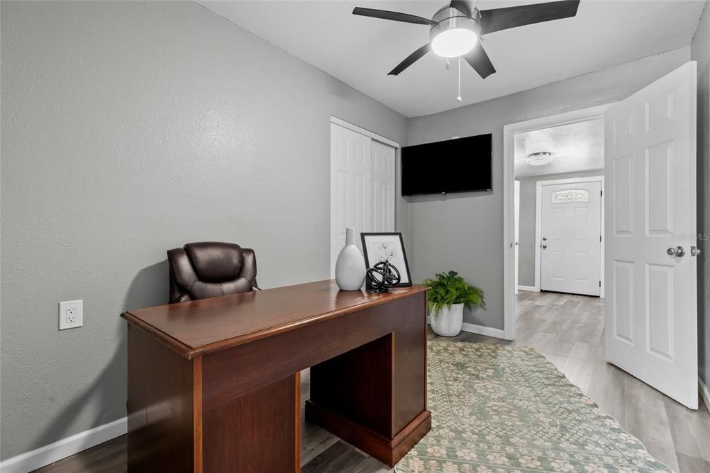 For Sale: $449,900 (4 beds, 3 baths, 2034 Square Feet)