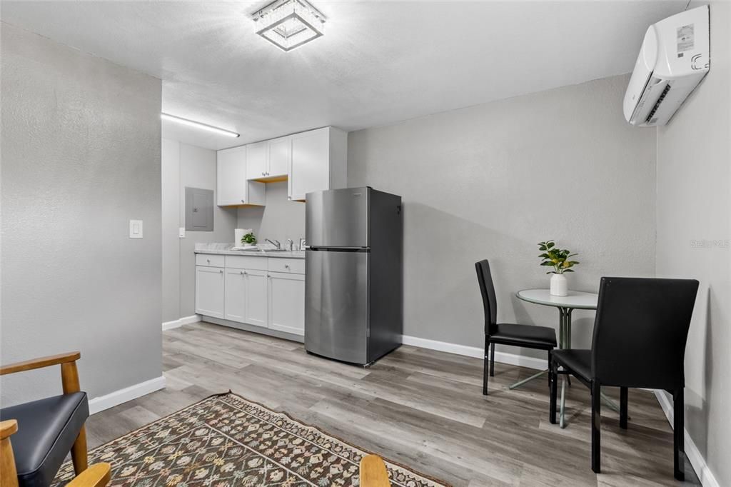 For Sale: $449,900 (4 beds, 3 baths, 2034 Square Feet)