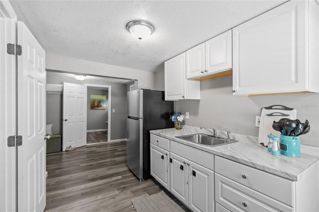 For Sale: $449,900 (4 beds, 3 baths, 2034 Square Feet)