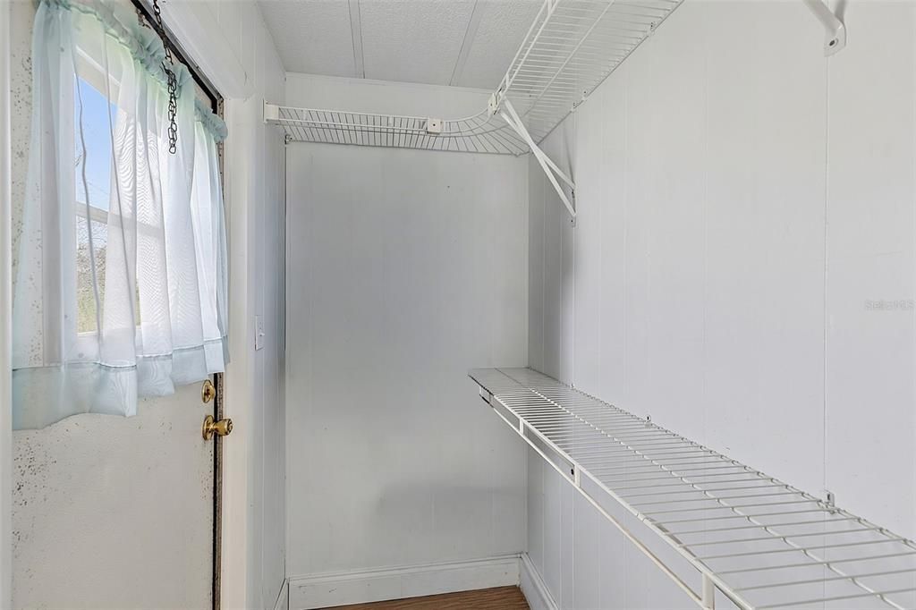 На продажу: $135,000 (2 спален, 2 ванн, 1080 Квадратных фут)