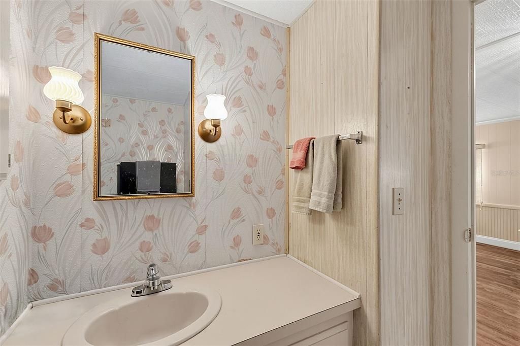 На продажу: $135,000 (2 спален, 2 ванн, 1080 Квадратных фут)