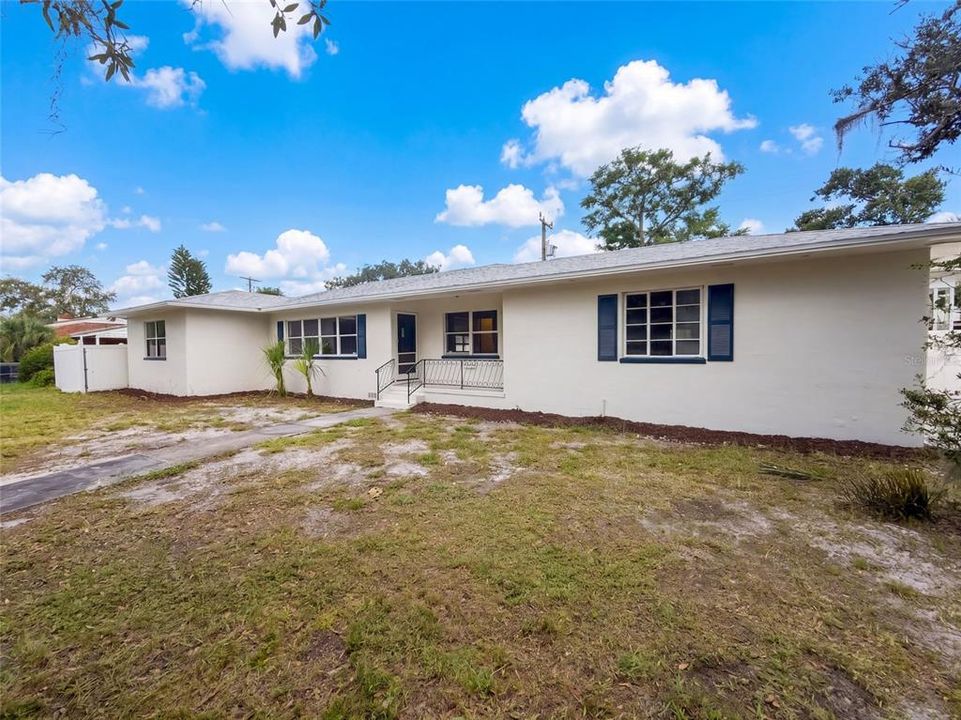 For Sale: $490,000 (3 beds, 2 baths, 1697 Square Feet)