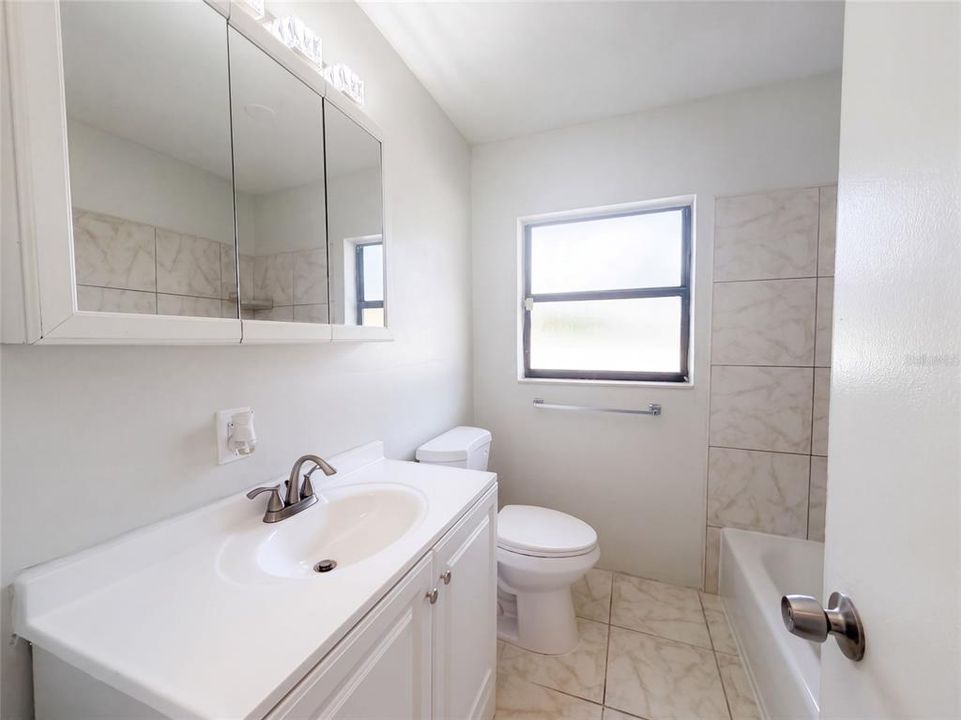 For Sale: $490,000 (3 beds, 2 baths, 1697 Square Feet)
