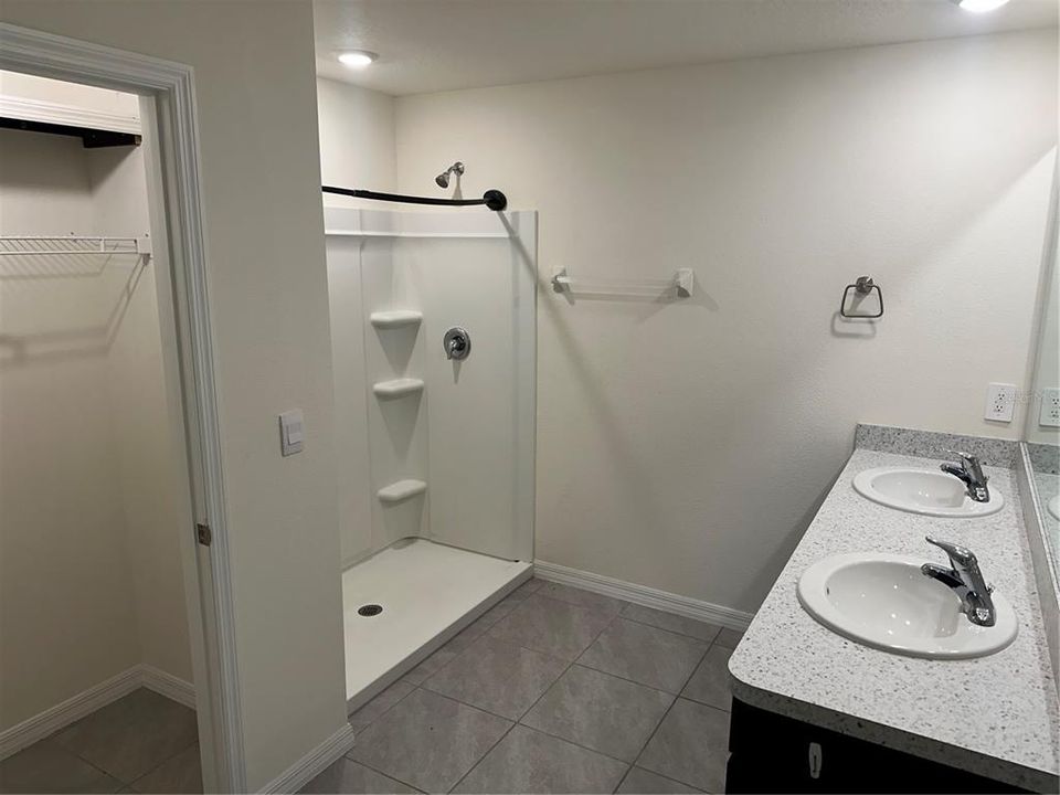En Renta: $1,895 (3 camas, 2 baños, 1670 Pies cuadrados)