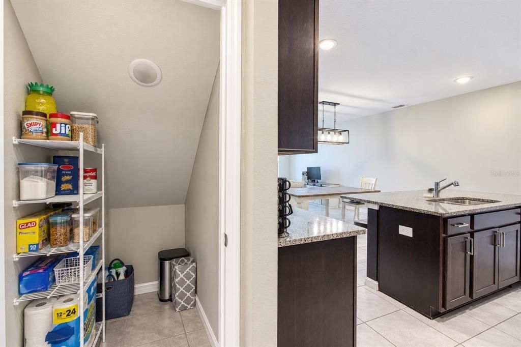 En Venta: $300,000 (3 camas, 2 baños, 1548 Pies cuadrados)