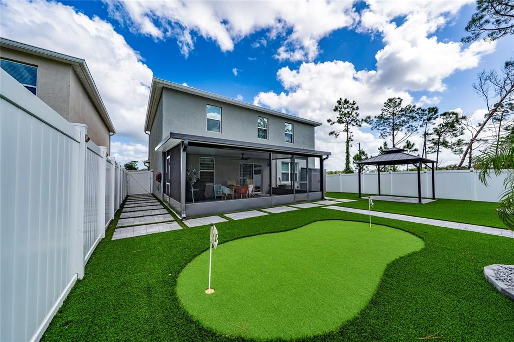 En Venta: $430,990 (4 camas, 2 baños, 2526 Pies cuadrados)