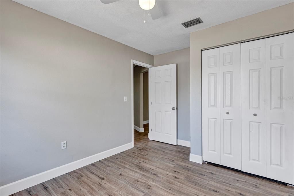 For Sale: $232,500 (3 beds, 2 baths, 1229 Square Feet)