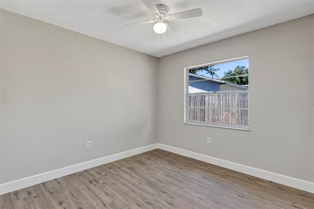 For Sale: $232,500 (3 beds, 2 baths, 1229 Square Feet)