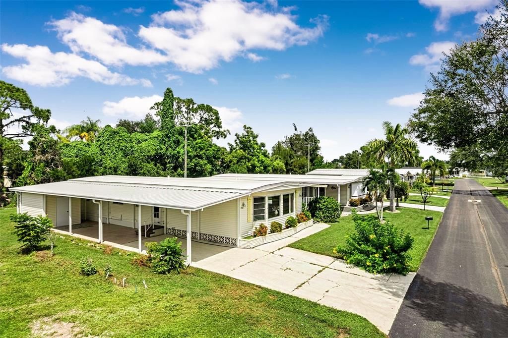 Active With Contract: $135,000 (2 beds, 2 baths, 1368 Square Feet)