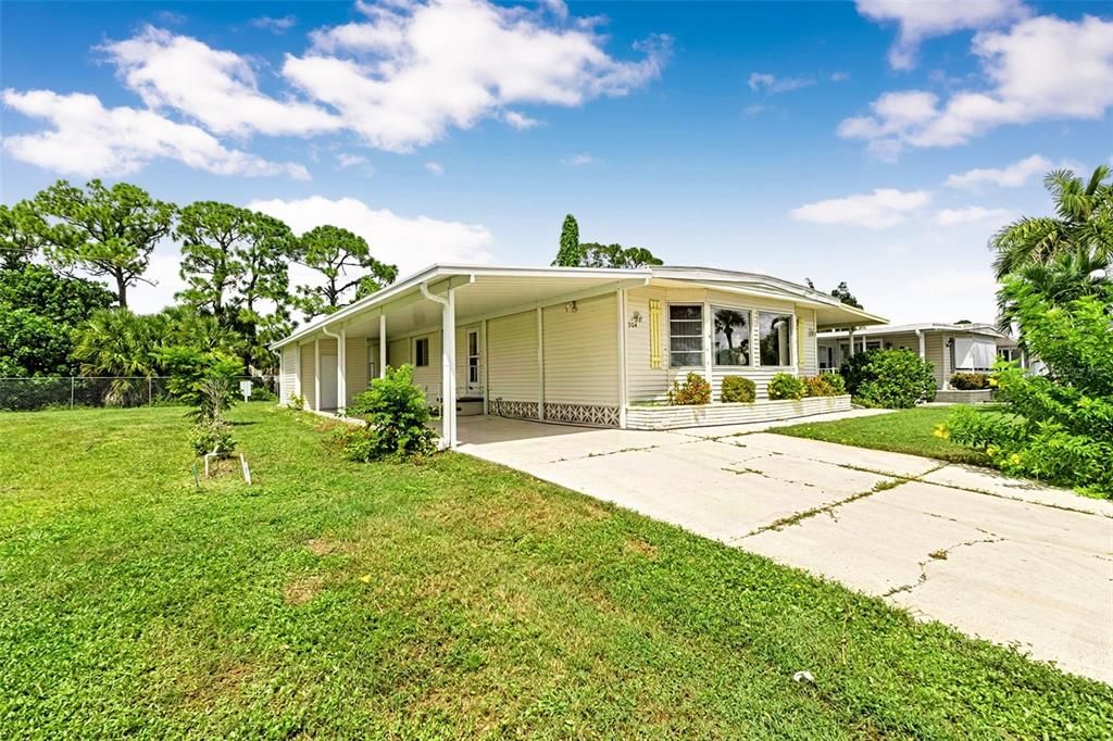 Active With Contract: $135,000 (2 beds, 2 baths, 1368 Square Feet)