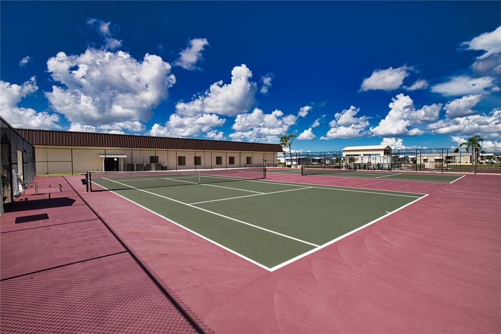 Active With Contract: $135,000 (2 beds, 2 baths, 1368 Square Feet)