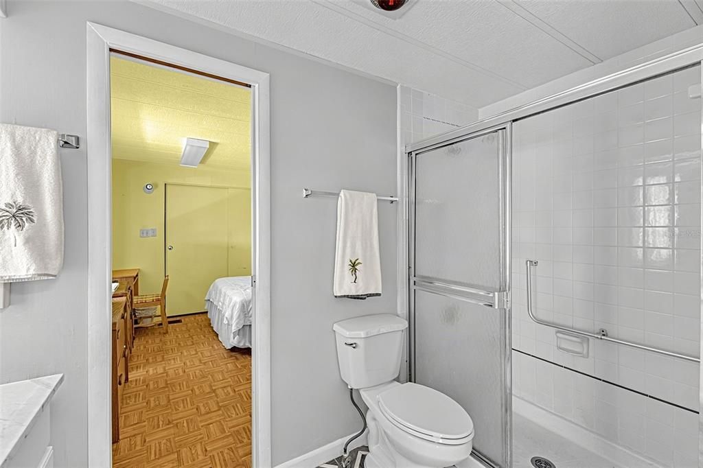 Active With Contract: $135,000 (2 beds, 2 baths, 1368 Square Feet)