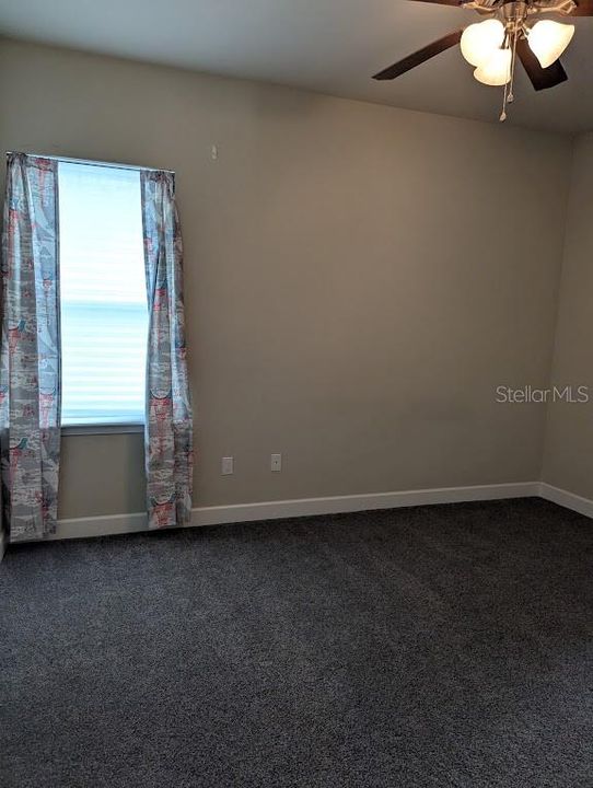 For Rent: $2,300 (3 beds, 2 baths, 1431 Square Feet)