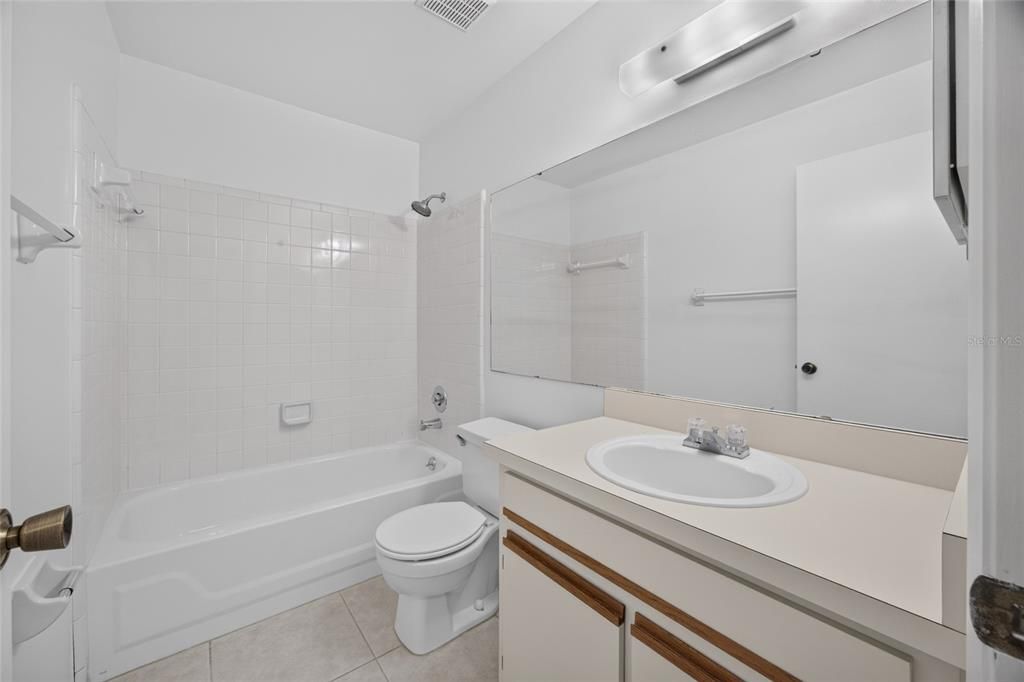 В аренду: $1,795 (2 спален, 2 ванн, 1152 Квадратных фут)