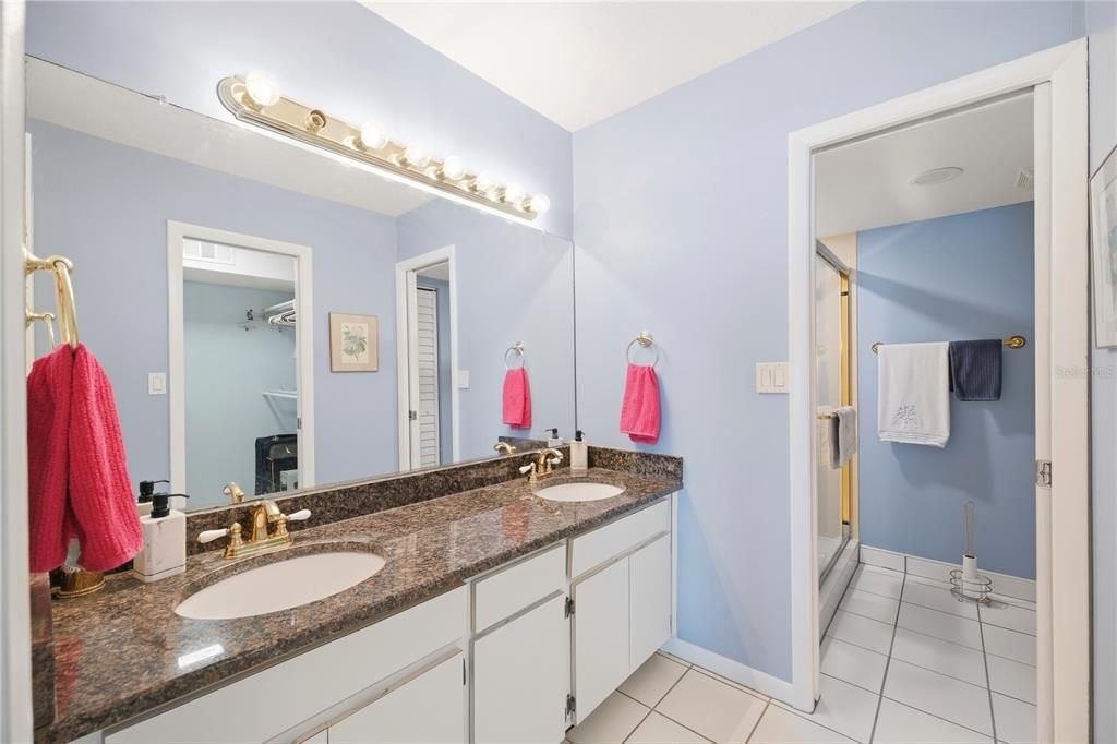 For Sale: $695,000 (2 beds, 2 baths, 1110 Square Feet)