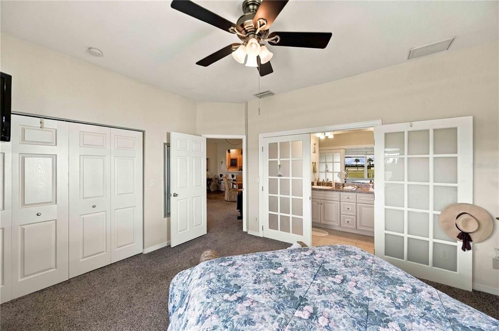 For Sale: $249,900 (3 beds, 2 baths, 1368 Square Feet)