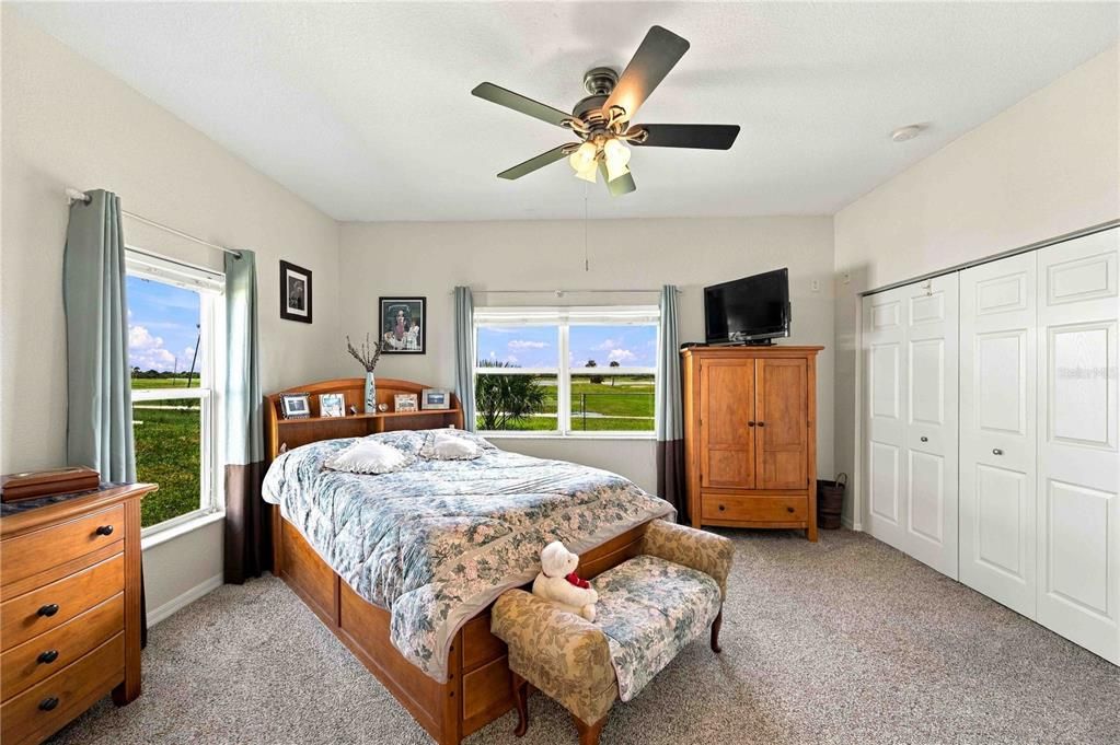 For Sale: $249,900 (3 beds, 2 baths, 1368 Square Feet)