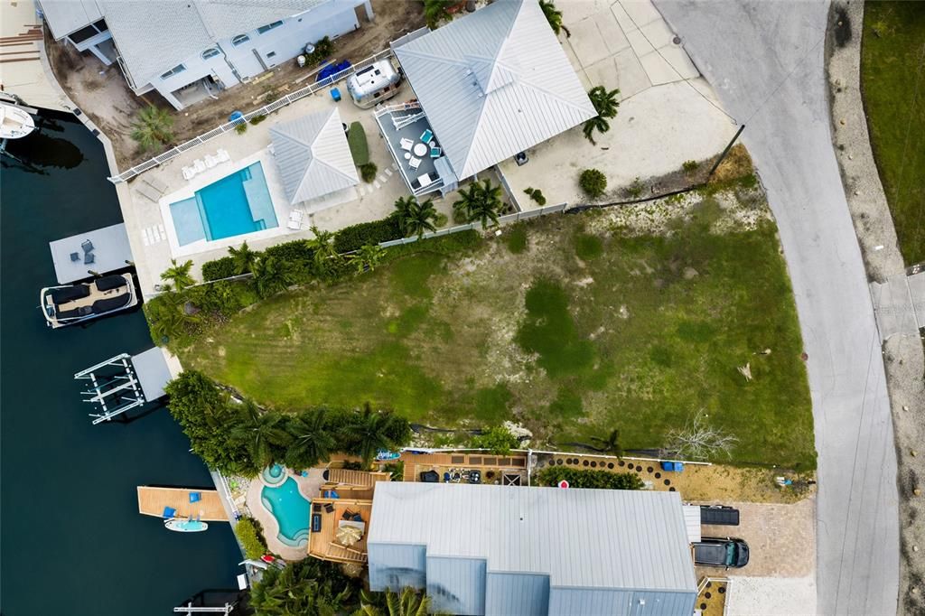 For Sale: $1,695,000 (0.15 acres)