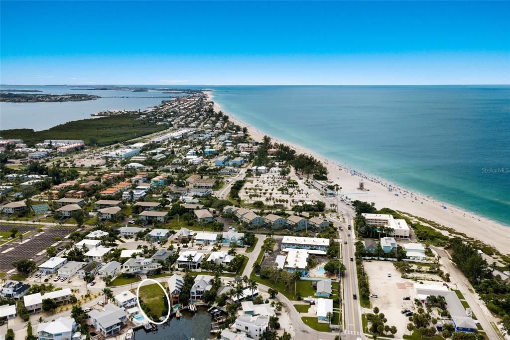 For Sale: $1,695,000 (0.15 acres)
