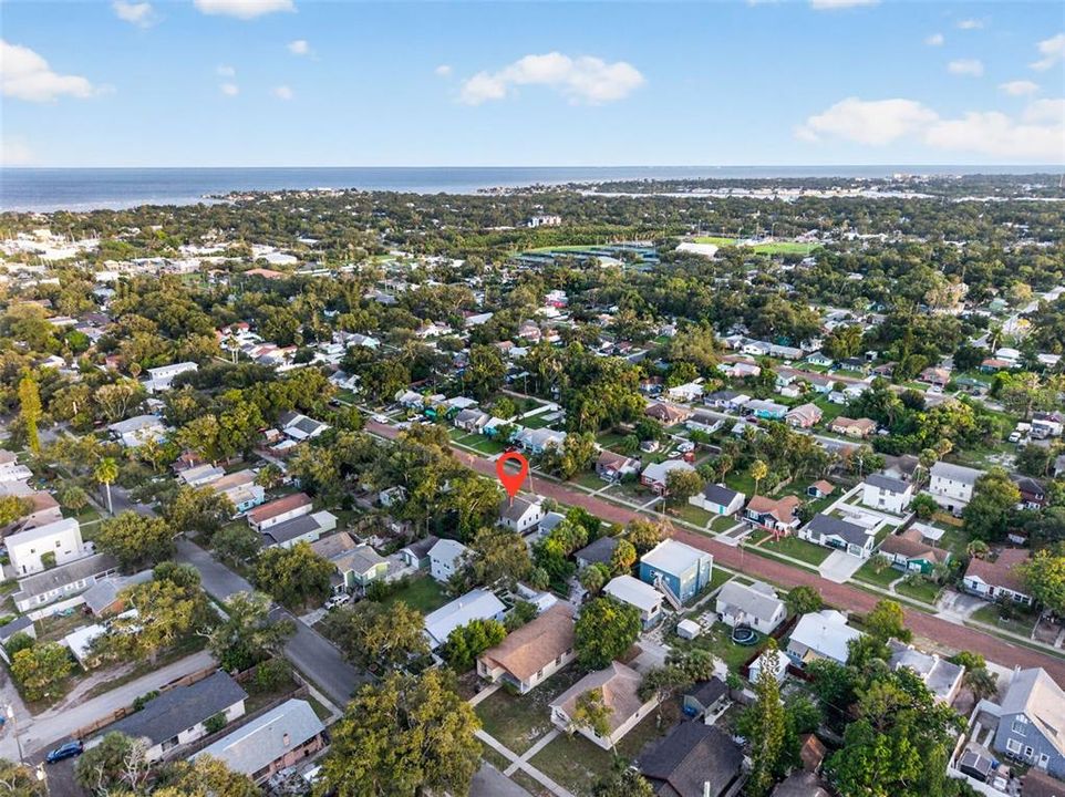 For Sale: $185,000 (2 beds, 1 baths, 1080 Square Feet)