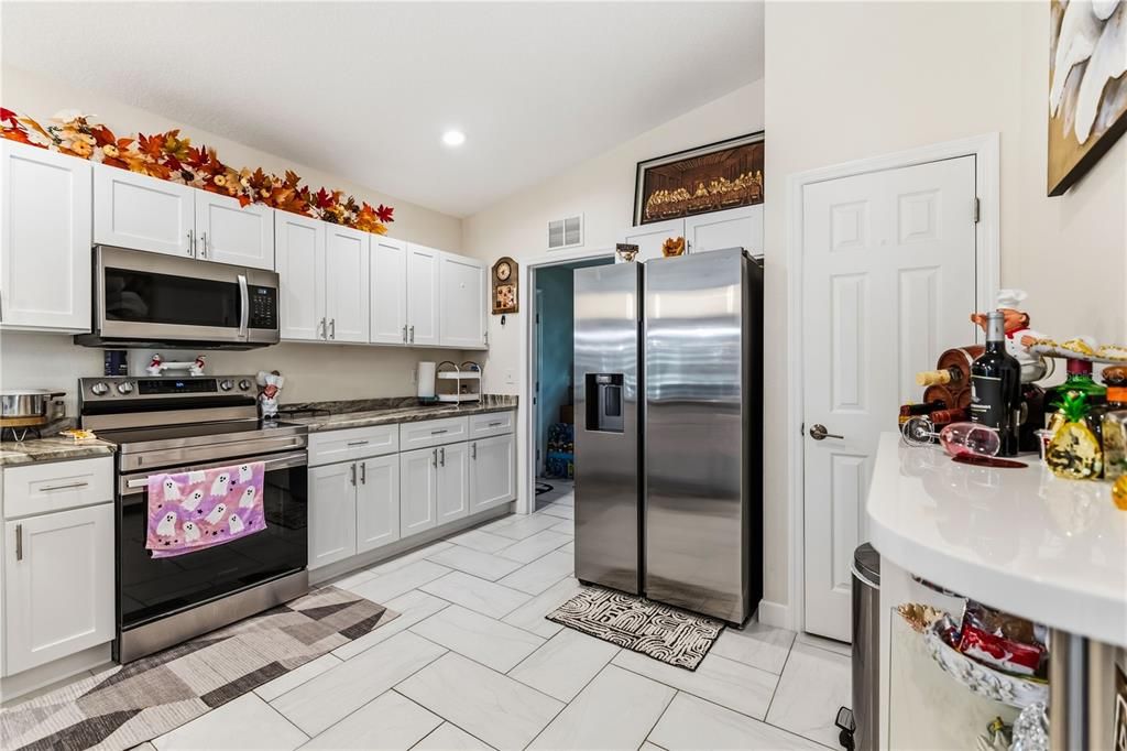 For Sale: $445,000 (3 beds, 2 baths, 1725 Square Feet)