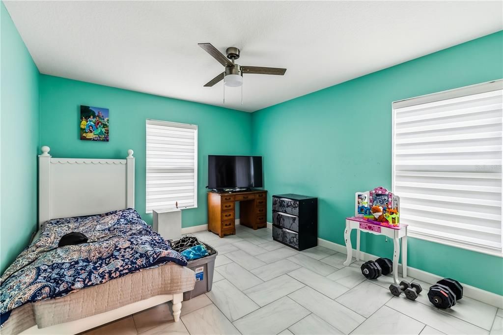 For Sale: $445,000 (3 beds, 2 baths, 1725 Square Feet)
