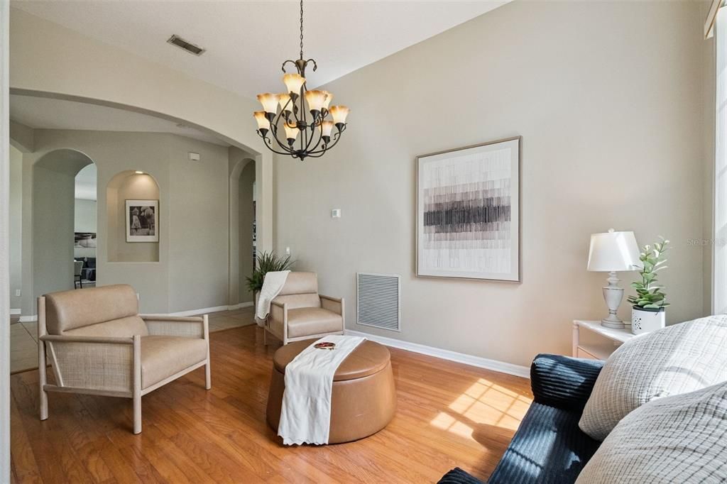 For Sale: $549,950 (4 beds, 3 baths, 2285 Square Feet)