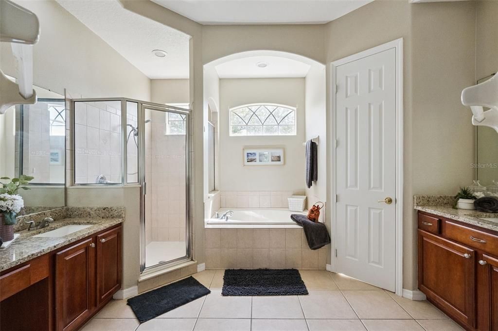 For Sale: $549,950 (4 beds, 3 baths, 2285 Square Feet)