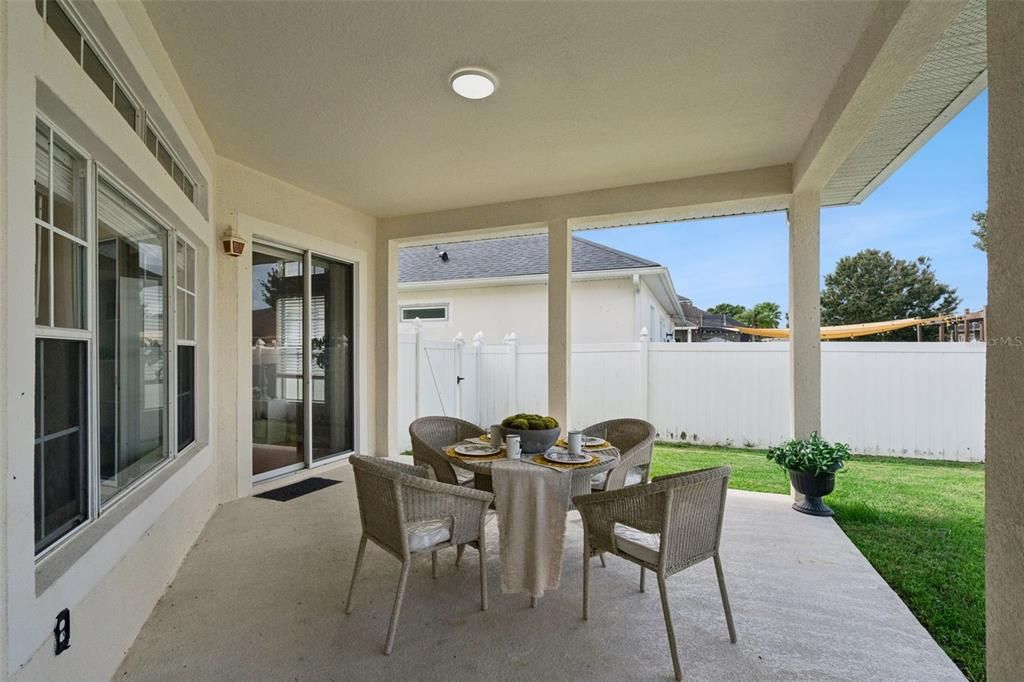 For Sale: $549,950 (4 beds, 3 baths, 2285 Square Feet)