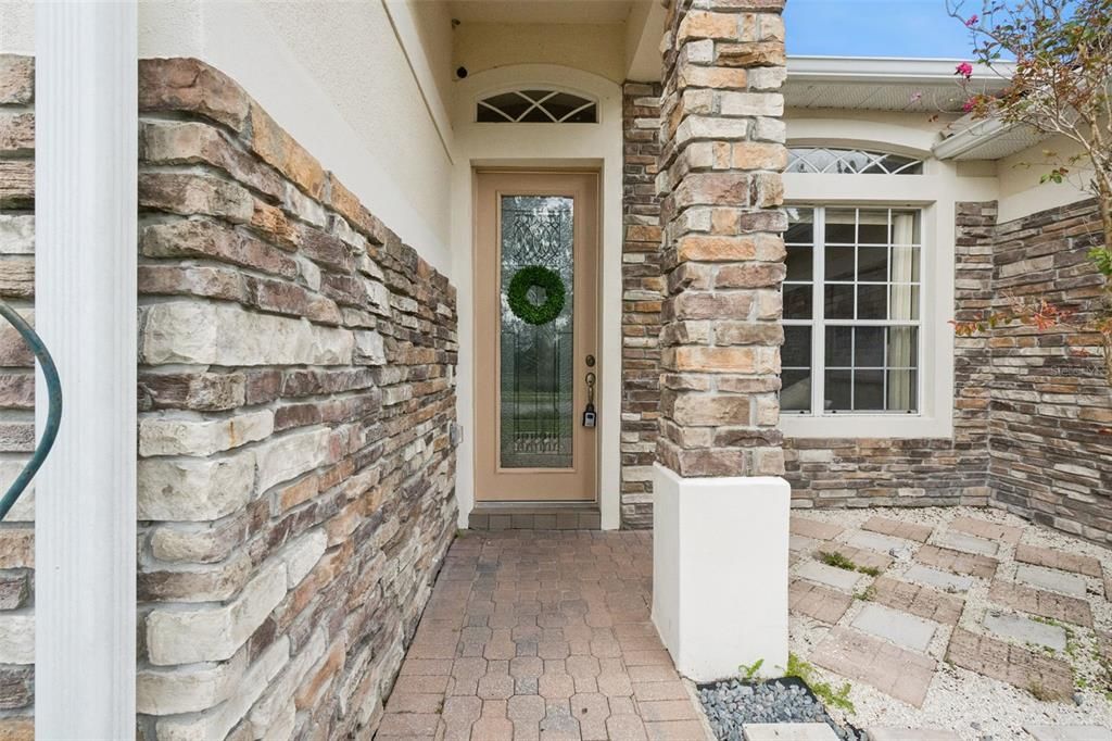 For Sale: $549,950 (4 beds, 3 baths, 2285 Square Feet)