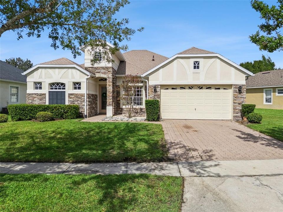 For Sale: $549,950 (4 beds, 3 baths, 2285 Square Feet)
