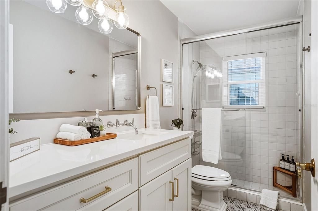 В аренду: $3,800 (2 спален, 2 ванн, 1318 Квадратных фут)