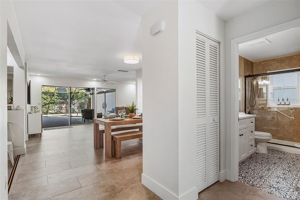 В аренду: $3,800 (2 спален, 2 ванн, 1318 Квадратных фут)
