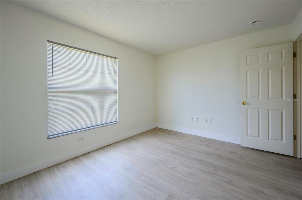 En Venta: $235,000 (3 camas, 2 baños, 1140 Pies cuadrados)