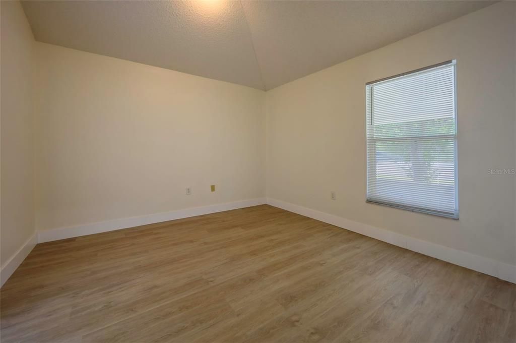 En Venta: $235,000 (3 camas, 2 baños, 1140 Pies cuadrados)